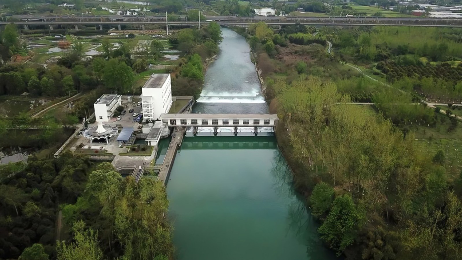 多功能水泵控制閥：集閘閥、逆止閥與水錘消除器于一體的創(chuàng)新閥門(mén)